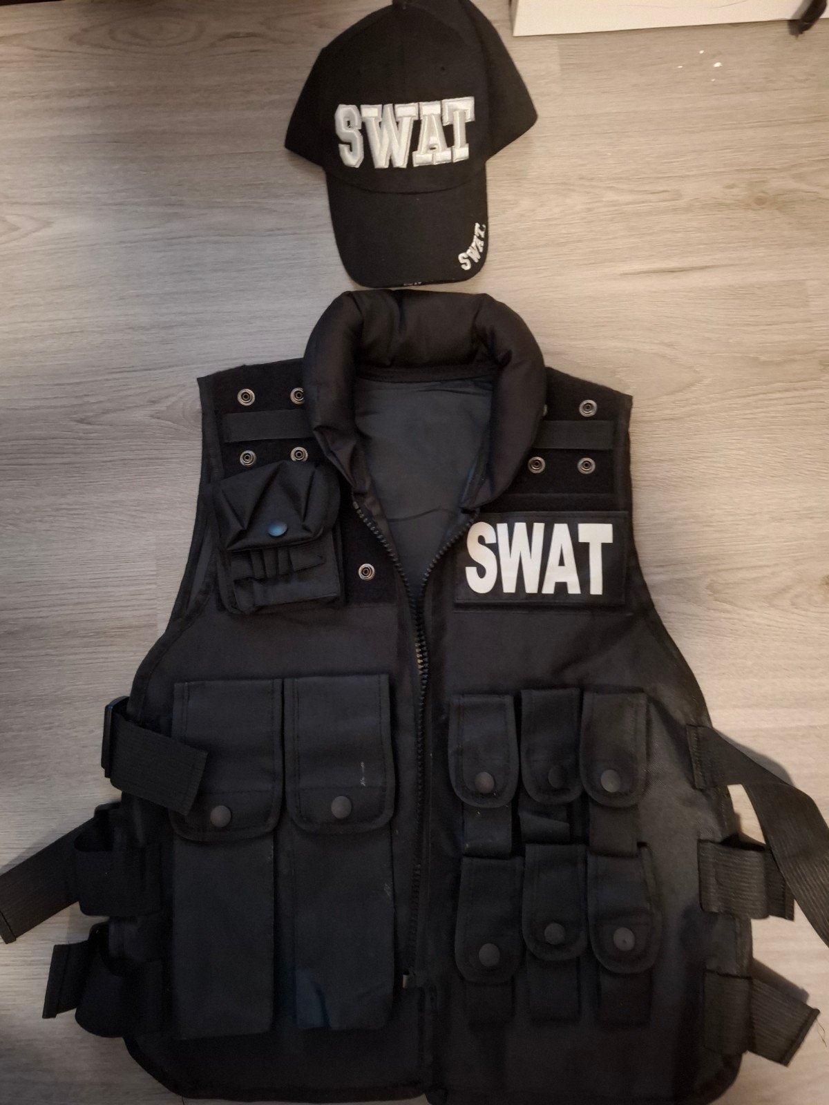 SWAT Vest en Pet - Zo goed als nieuw, Ophalen, Zo goed als nieuw, Overige typen