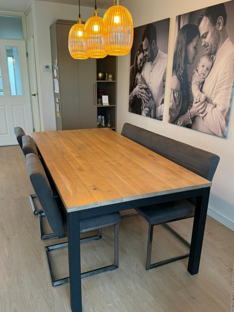 Prachtige eettafel set! 3 stoelen en een eetbank., Huis en Inrichting, Ophalen, 200 cm of meer, 50 tot 100 cm, Zo goed als nieuw