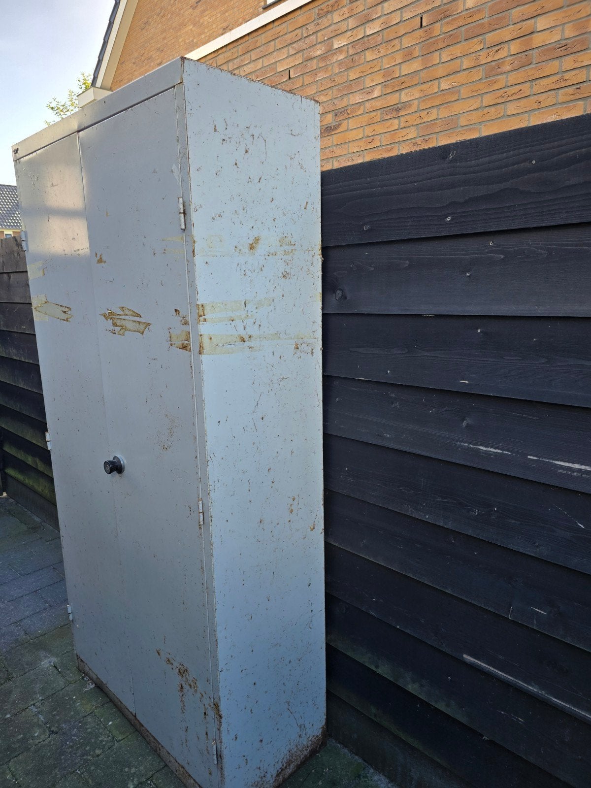 Grote metalen kast voor opslag - Gebruikt, Ophalen, Gebruikt