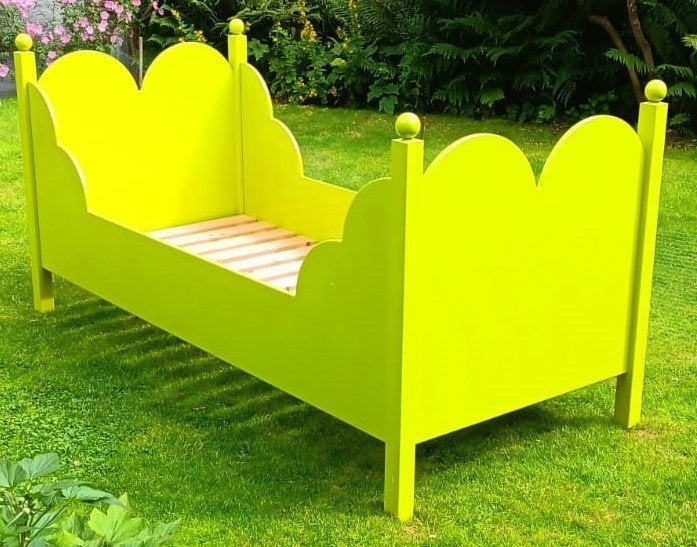 Bed kinderkamer met bijbehorend gratis nachtkastje, Ophalen, Gebruikt, Groen, Overige typen