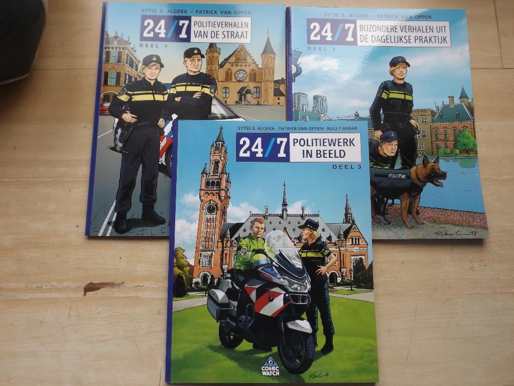 Strip Politie in beeld door Algera, van Oppen en Akbar, Meerdere stripboeken, Ophalen of Verzenden, Zo goed als nieuw