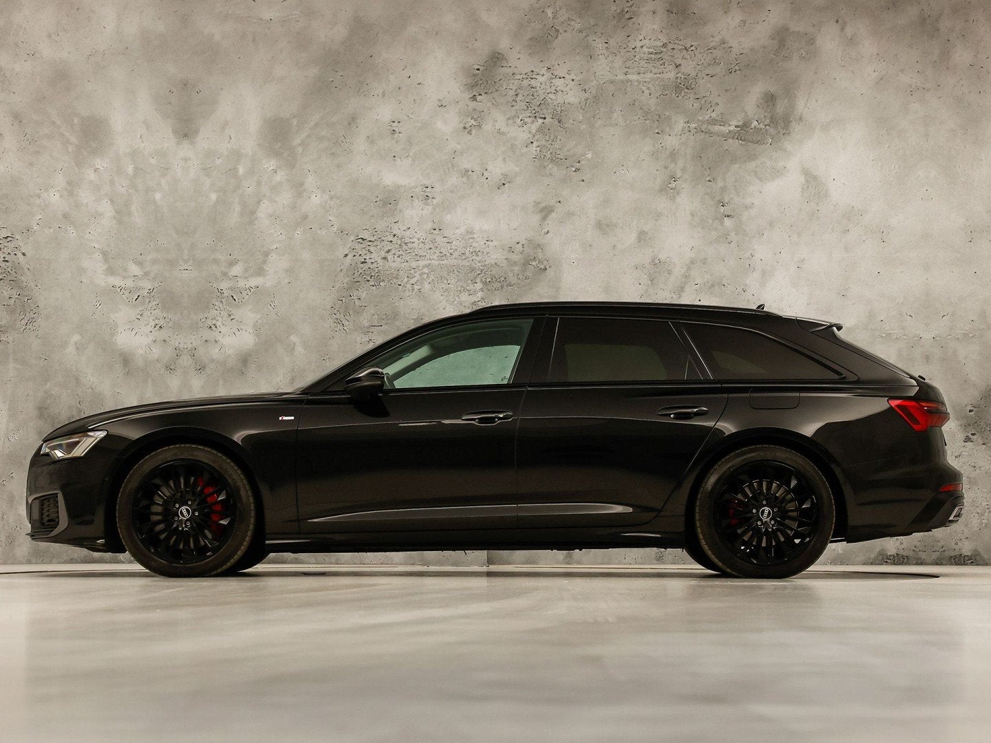 Audi A6 55 TFSI e quattro S-Line Competition 368Pk Automaat, Auto's, Automaat, 12 maanden, Gebruikt, Zwart