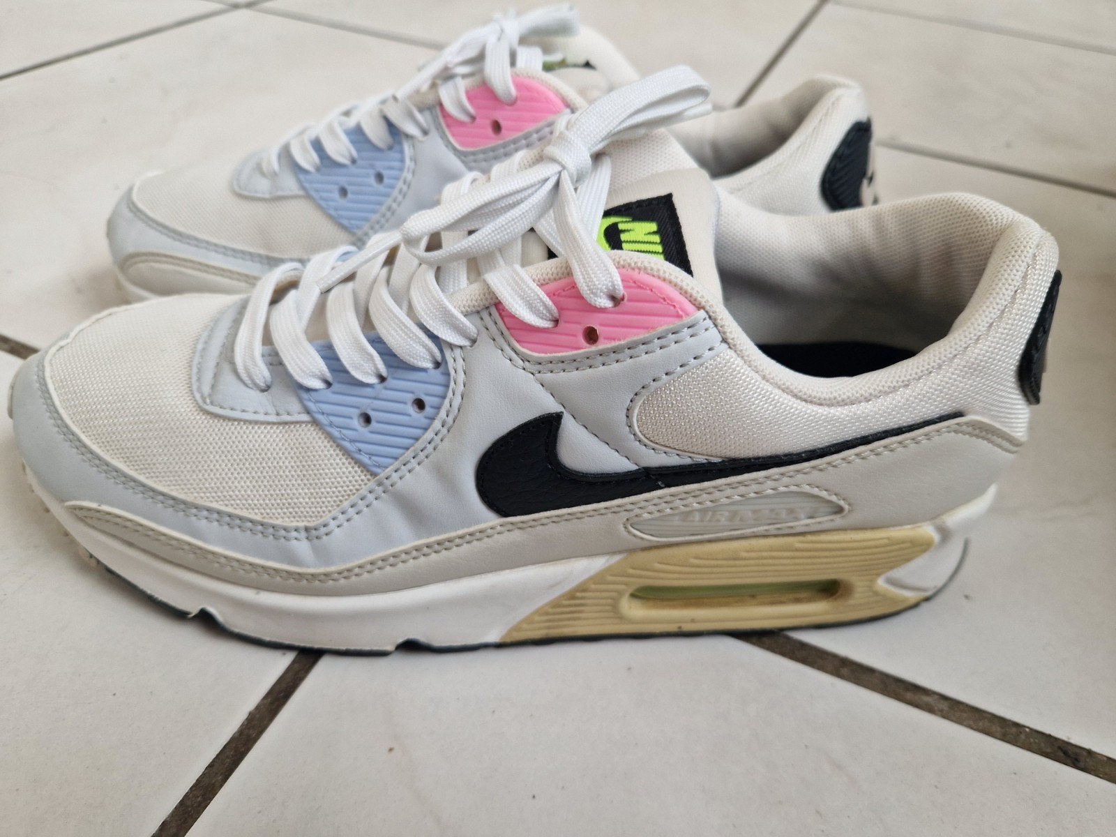 Nike Air Max 90 Sneakers - Maat 41, Kleding | Dames, Wit, Nike, Ophalen of Verzenden, Sneakers of Gympen