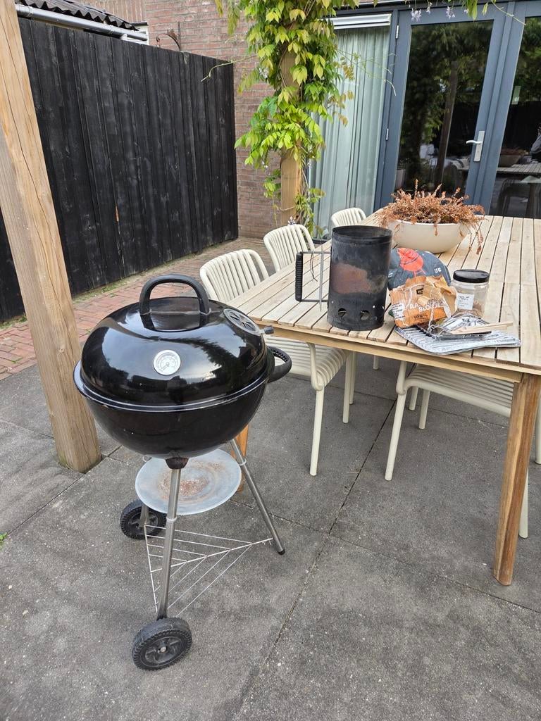 BBQ met handige benodigdheden, Tuin en Terras, Ophalen, Gebruikt, Onbekend, Met accessoires
