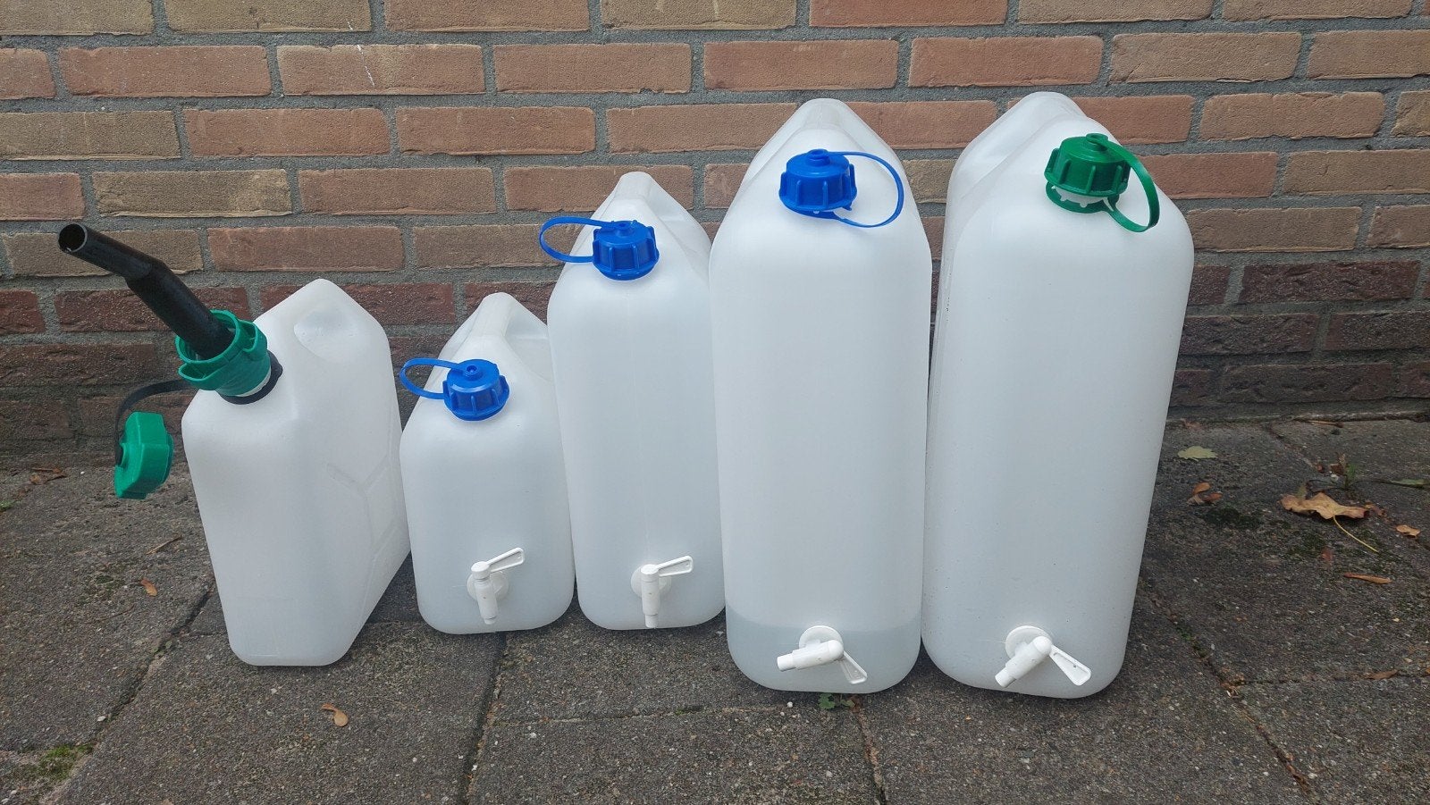jerrycans water met kraantje kunststof, 20, 10 en 5 liter, Ophalen