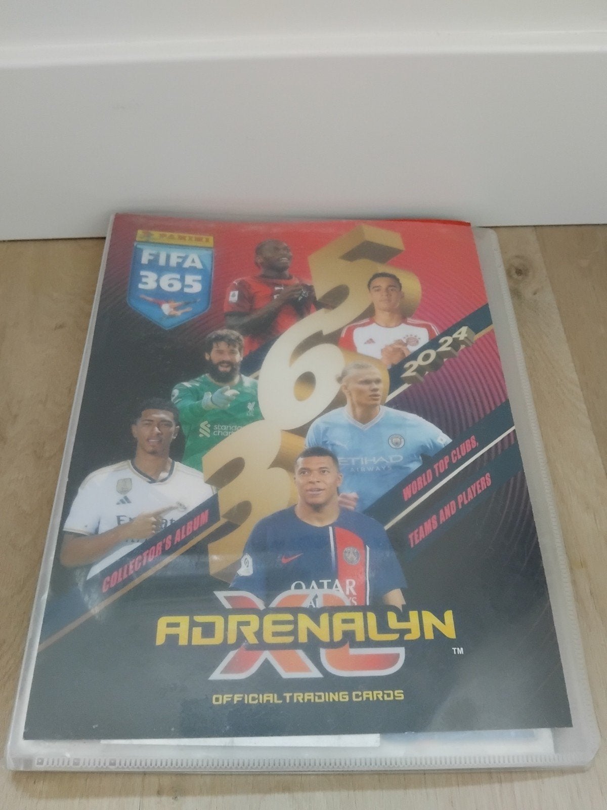 veel voetbal plaatjes, Ophalen, Gebruikt, Meerdere plaatjes