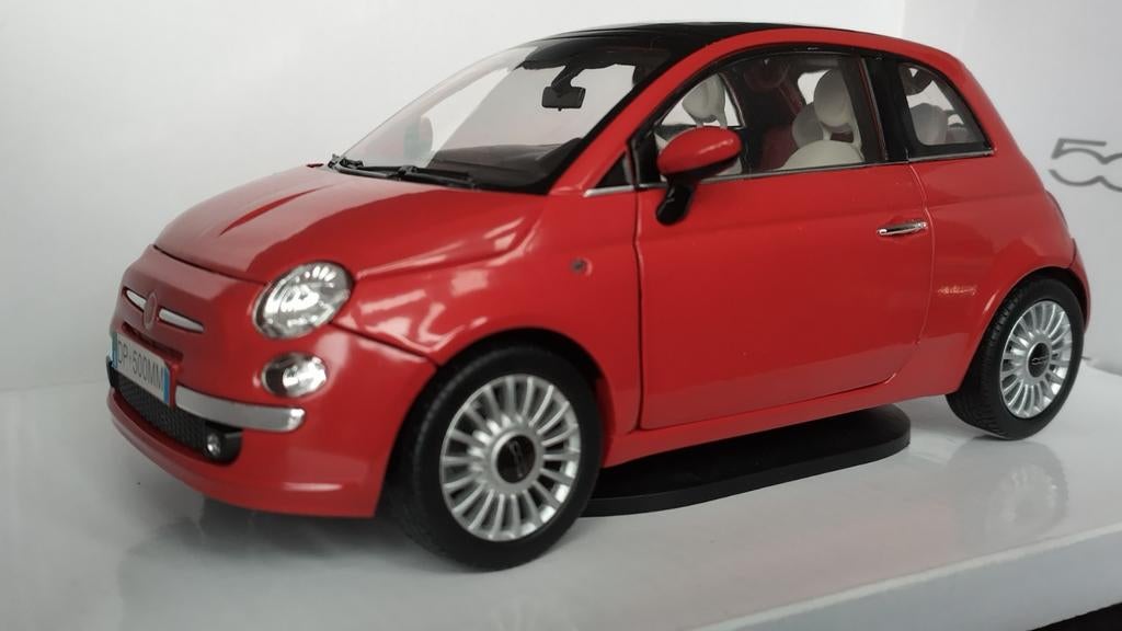 Fiat 500 2007 1:18 Mondo Motors Pol, Hobby en Vrije tijd, Modelauto's | 1:18, Overige merken, Auto, Mondo Motors, .