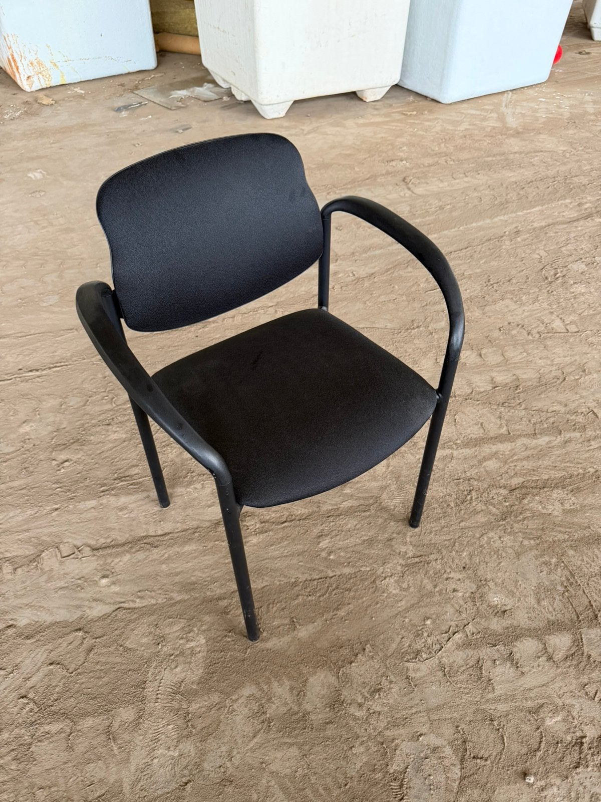 4 stoelen met tafel, Ophalen, Zo goed als nieuw