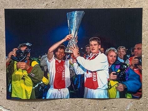 Org kleurenfoto 20x30 cm Danny Blind+Wim Jonk en de UEFA Cup, Verzenden, Nieuw, Ajax, Poster, Plaatje of Sticker