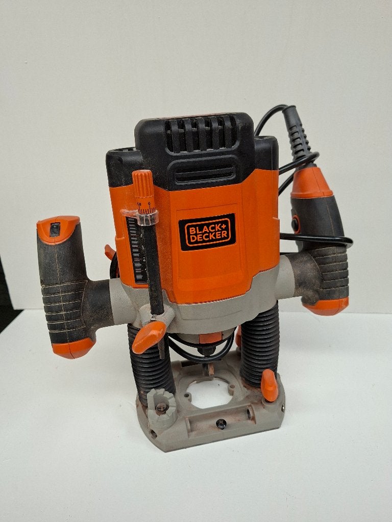 Black+Decker Bovenfrees - Gebruikt, Doe-het-zelf en Verbouw, Gebruikt, Black+Decker, Ophalen of Verzenden, Bovenfrees