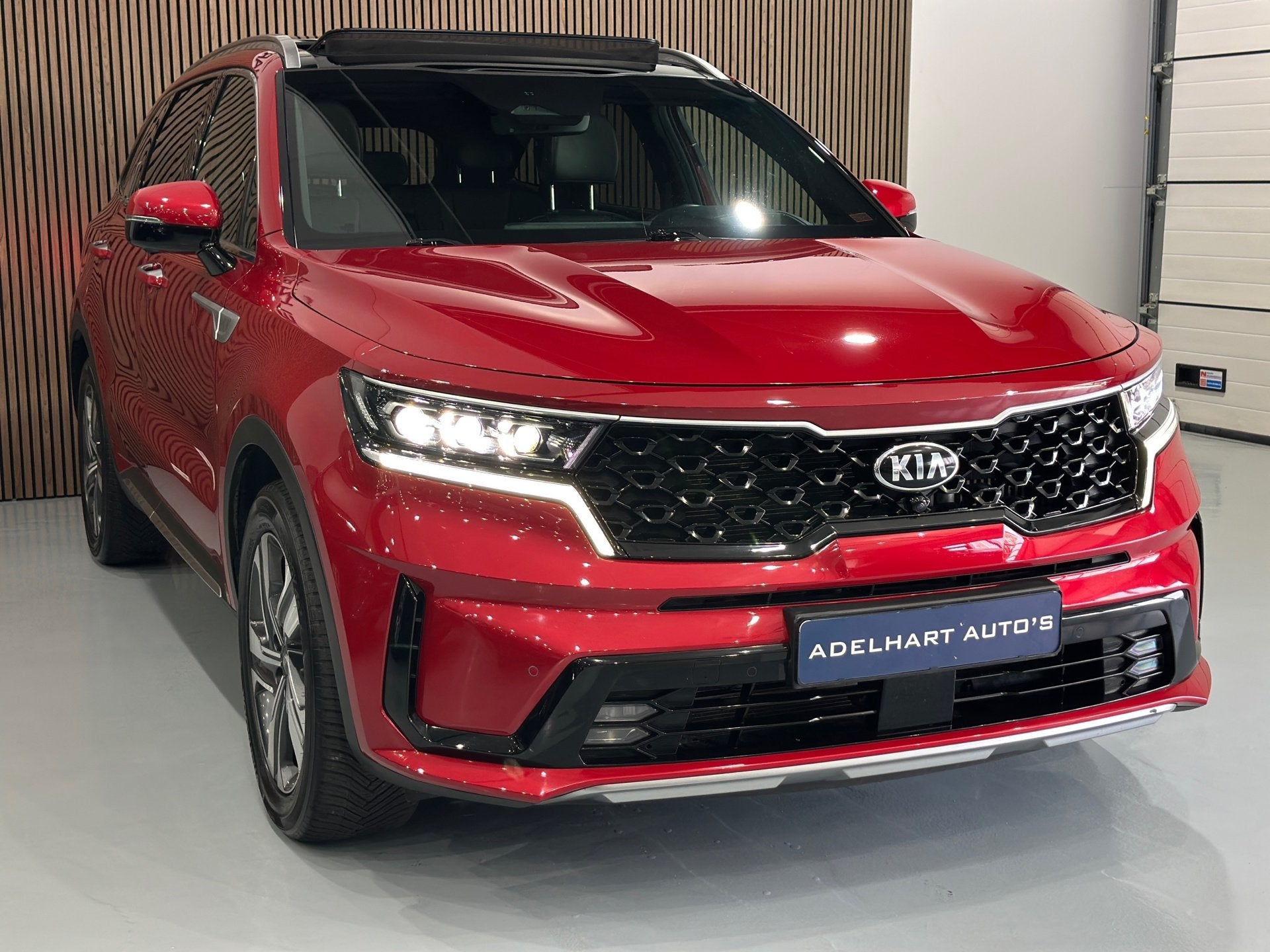 Kia Sorento 1.6 T-GDI Plug-in Hybrid 4WD ExecutiveLine 7 Per, Zwart, 4 cilinders, 7 stoelen, Hybride Elektrisch/Benzine