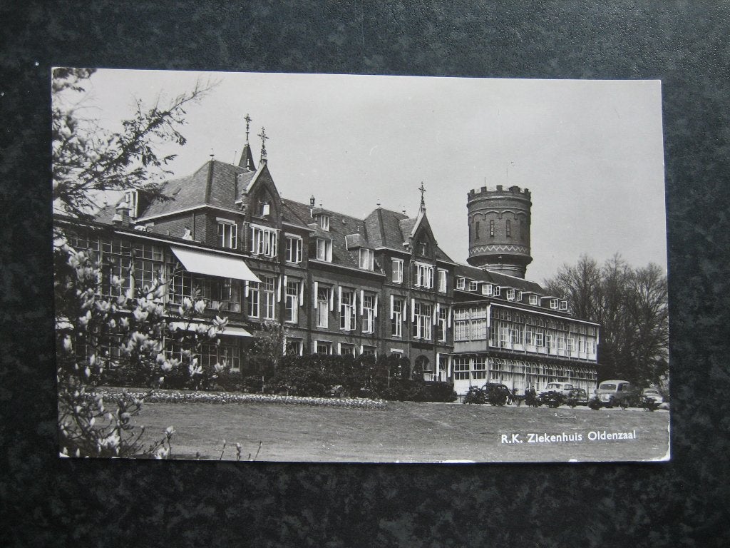 OLDENZAAL R.k. ziekenhuis met watertoren B, Ophalen of Verzenden, 1940 tot 1960, Overijssel
