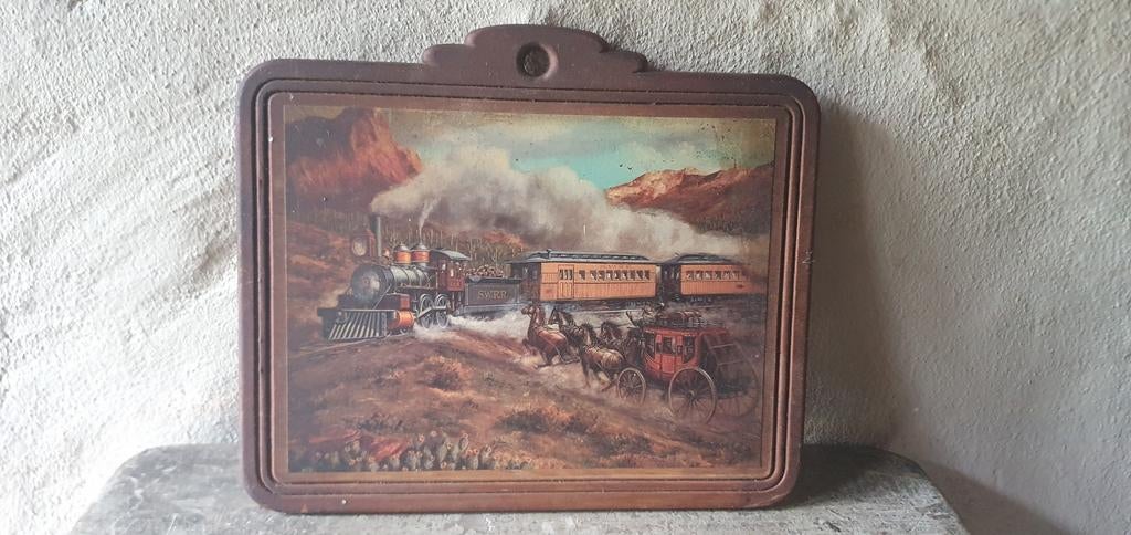 vintage verweerd hout wandbord " Walt Disney product", Ophalen of Verzenden, Overige figuren, Gebruikt, Plaatje of Poster