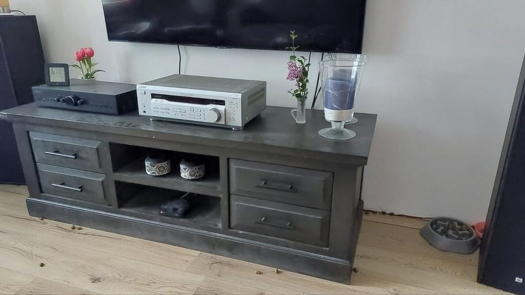 Zwaar TV meubel met lades en open vakken - 150x50x50 CM, Huis en Inrichting, Kasten | Televisiemeubels, Ophalen, Gebruikt, 100 tot 150 cm