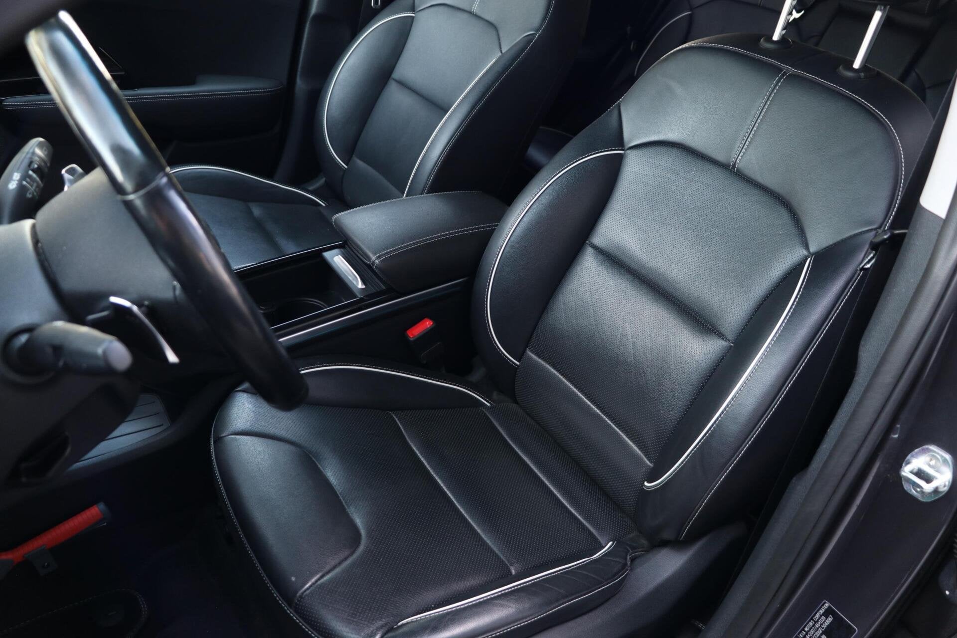 Foto 16 van Kia e-Niro ExecutiveLine 64 kWh Leder Trekhaak Warmtepomp Ad