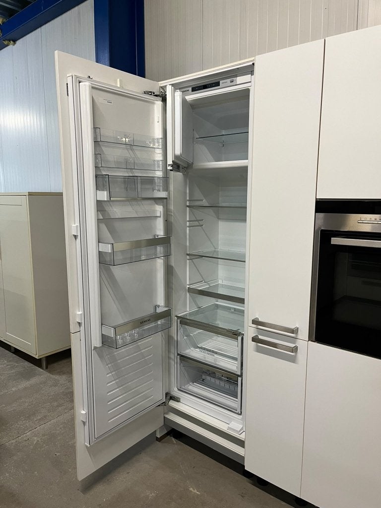 Keuken Compleet met APP 120Keukens op voorraad Nr. 3010, Ophalen, Zo goed als nieuw, Hoekkeuken, Greeploos