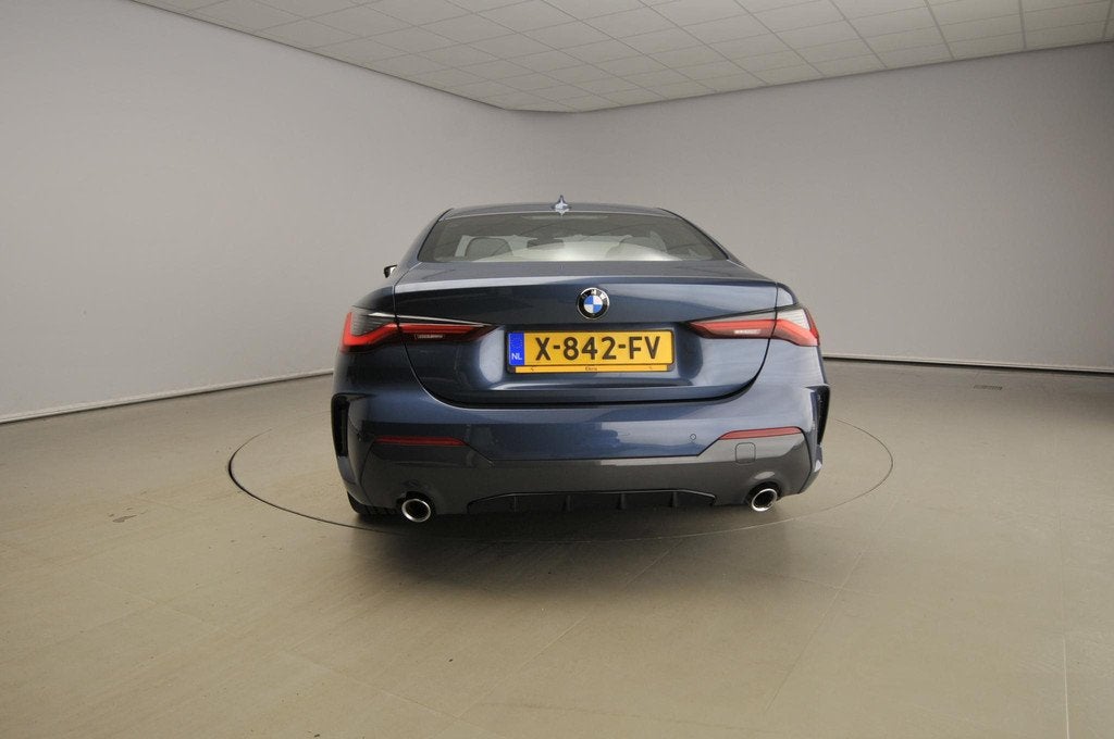 BMW 4 Serie Coupe 430i | M-Sportpakket | LED | Navigatie | S, Auto's, BMW, Automaat, Gebruikt, 14 km/l, Bedrijf