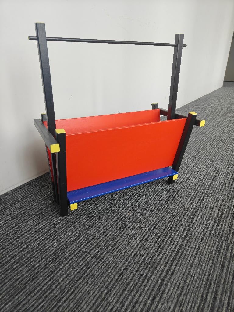 Lectuurbak Rietveld-stijl — rood/blauw/geel/zwart, Ophalen of Verzenden, Zo goed als nieuw