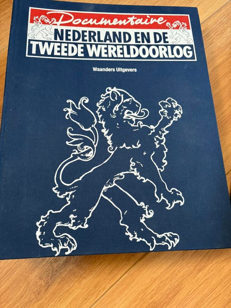 Nederland en de 2e Wereldoorlog deel 1en2, Ophalen of Verzenden, Tweede Wereldoorlog, Zo goed als nieuw, Algemeen