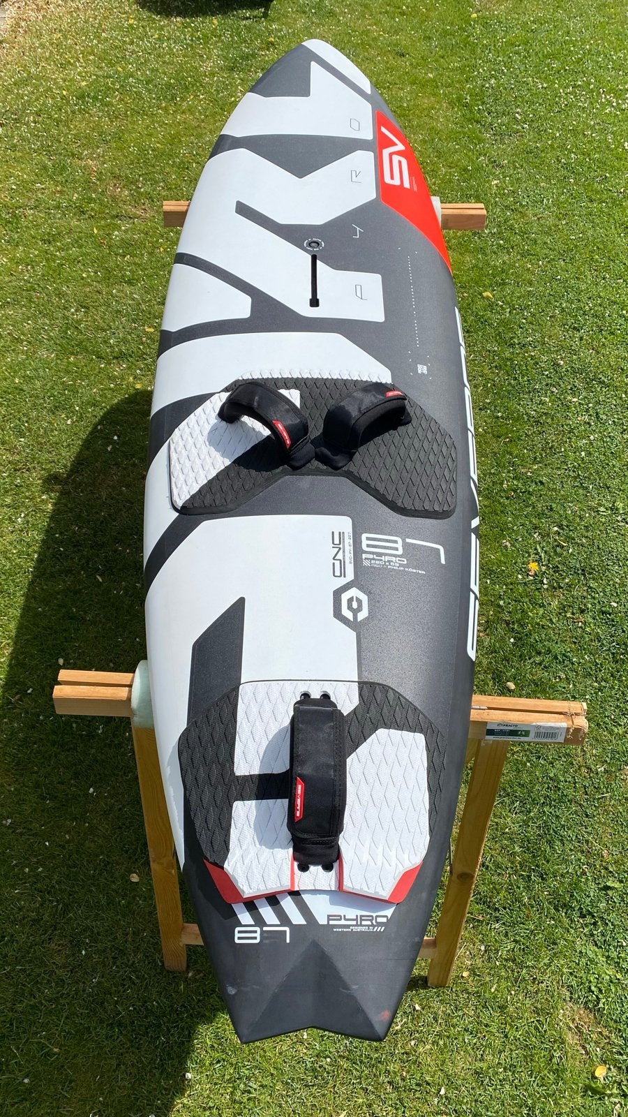 Severne Pyro 87L Windsurfboard - Zo goed als nieuw, Watersport en Boten, Ophalen, Minder dan 250 cm, Zo goed als nieuw, Severne