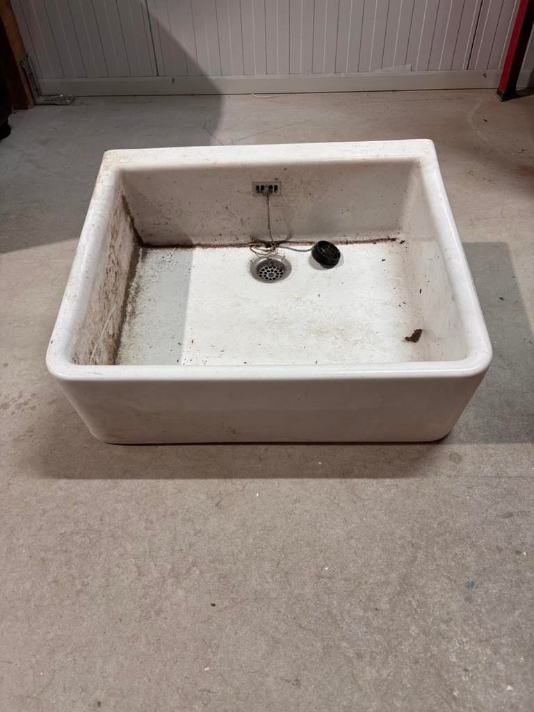 Villeroy & boch landelijke spoelbak, Ophalen, Zo goed als nieuw, Wastafel