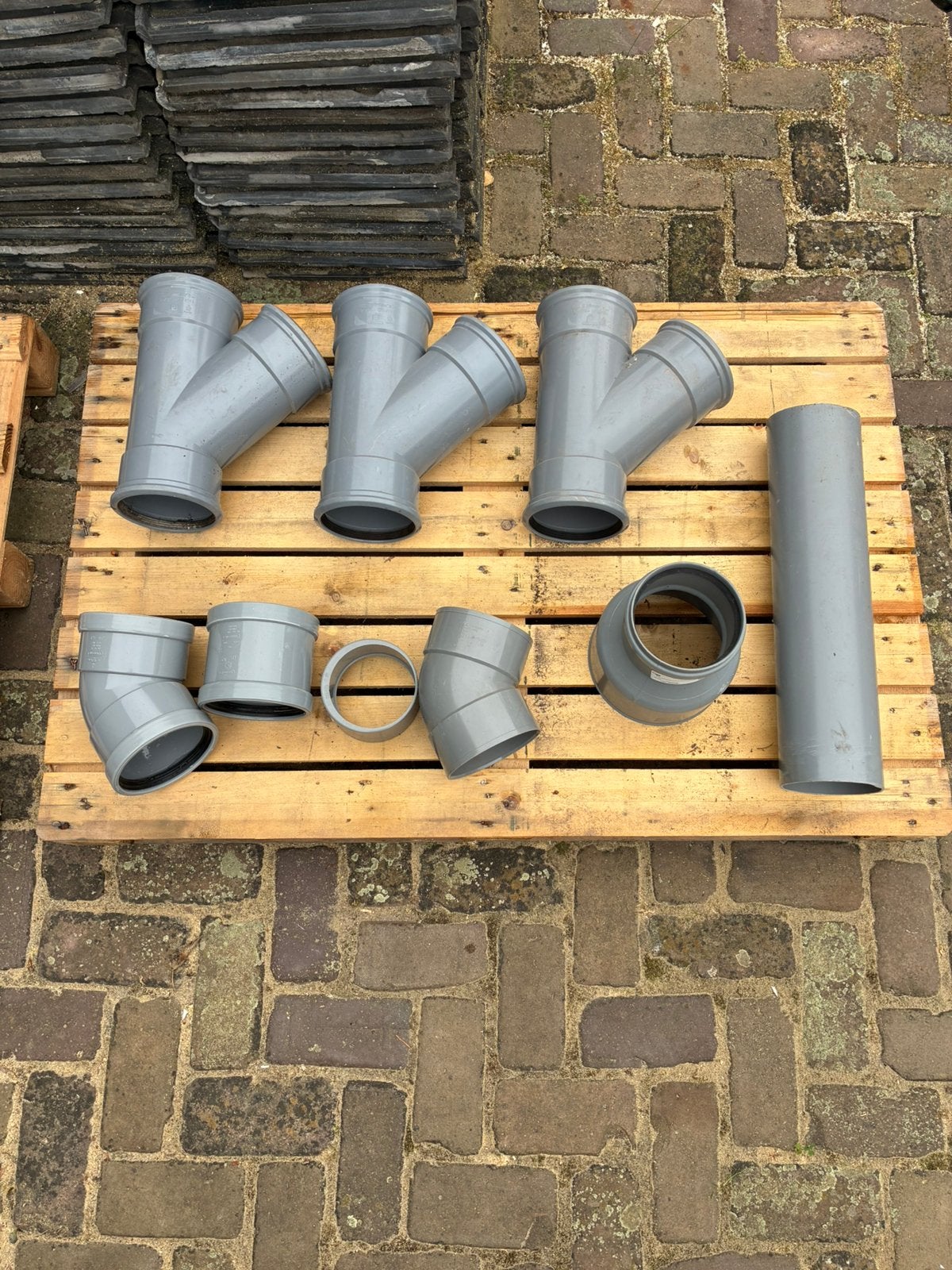 Riool hulpstukken 125 mm, Doe-het-zelf en Verbouw, Buizen en Afvoer, Bochten, Pvc, Ophalen of Verzenden, Zo goed als nieuw