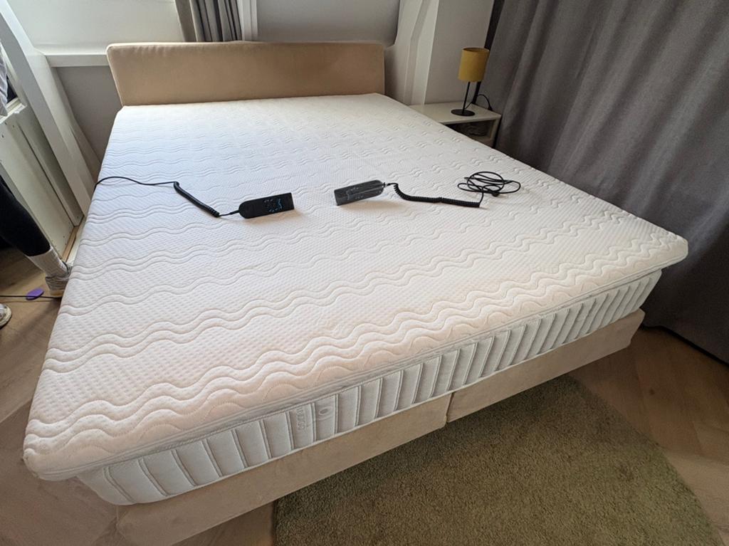 Tweepersoons boxspring met verstelbare matrassen, Ophalen, Tweepersoons, Stof, 160 cm