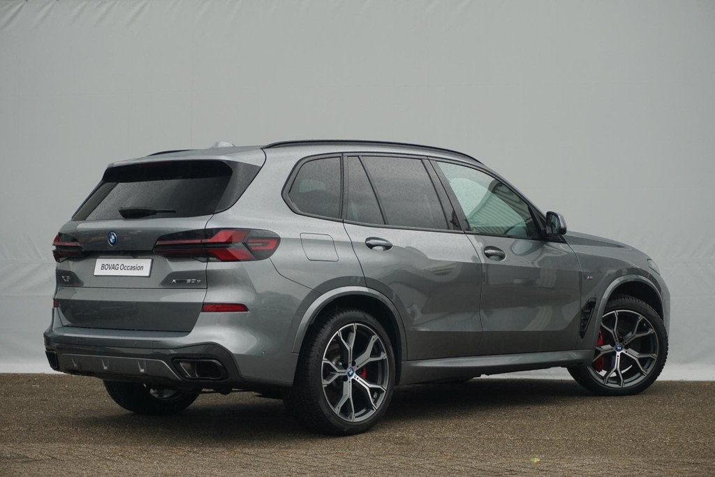 BMW X5 xDrive50e M Sport Pro Pano Trekhaak Driving Assistant, Auto's, BMW, 12 maanden, Gebruikt, 2395 kg, Alcantara