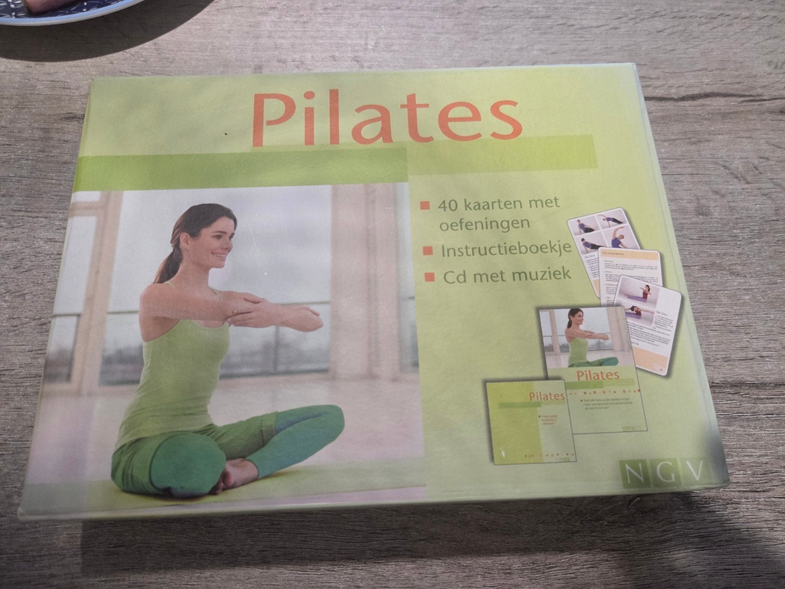 Pilates oefeningen set met kaarten, boekje en CD, Ophalen of Verzenden, Zo goed als nieuw, Overig