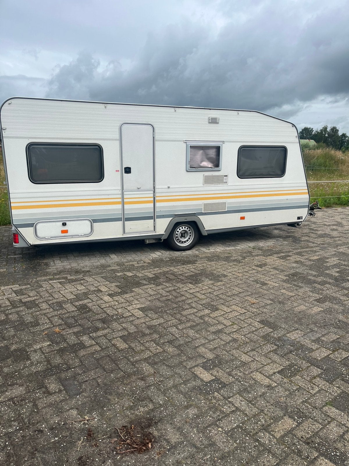 Knaus sudwind, Caravans en Kamperen, Caravans, Particulier, tot en met 4, 750 - 1000 kg, Overige, Knaus, 5 tot 6 meter, Douche