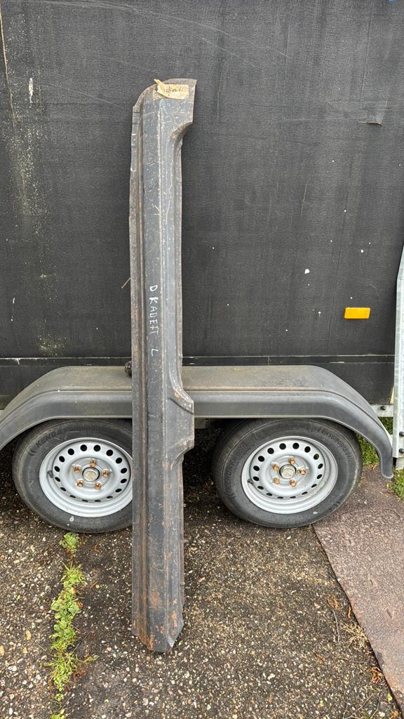 L dorpel D kadett 5 deurs, Auto-onderdelen, Ophalen, Opel, Bumper, Nieuw