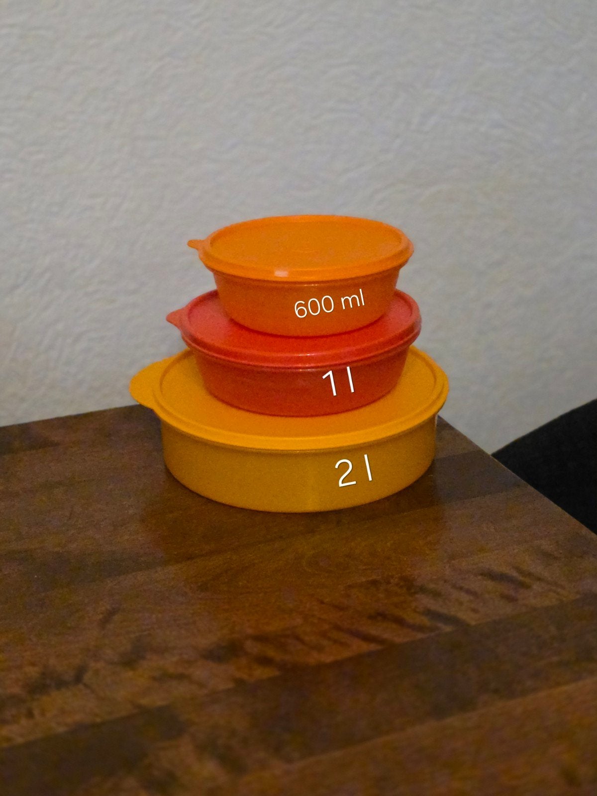 Tupperware Koekdoos 2L en Ruimte Kommetjes 1L, 600ml, Geel, Nieuw, Ophalen of Verzenden, Bewaardoos