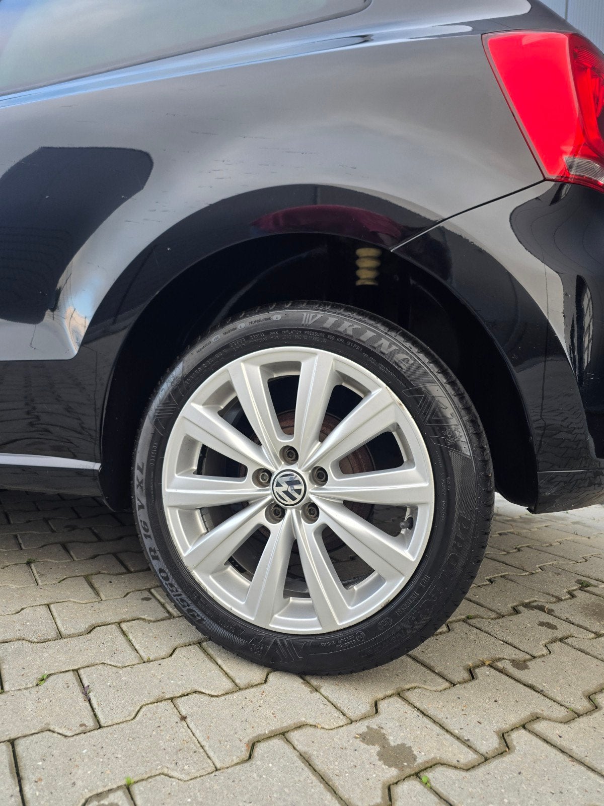 Foto 21 van Volkswagen Polo 1.2 | P.sensoren | Cruise | Nw Apk | StoelVw