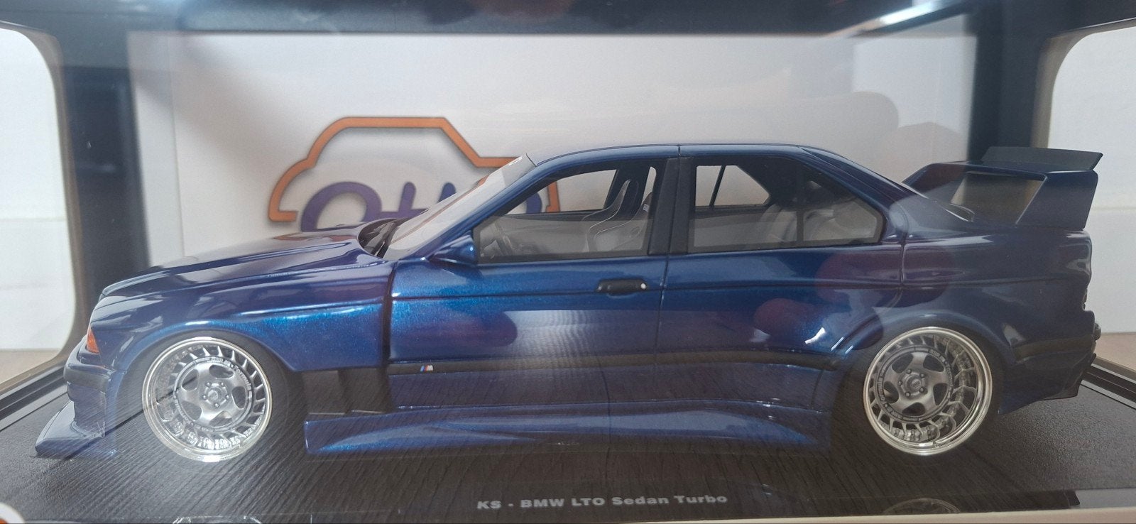 BMW E36 LTO Sedan Turbo Khyzyl Saleem Avus Blauw 2023, Hobby en Vrije tijd, Ophalen of Verzenden, Nieuw, Auto, OttOMobile