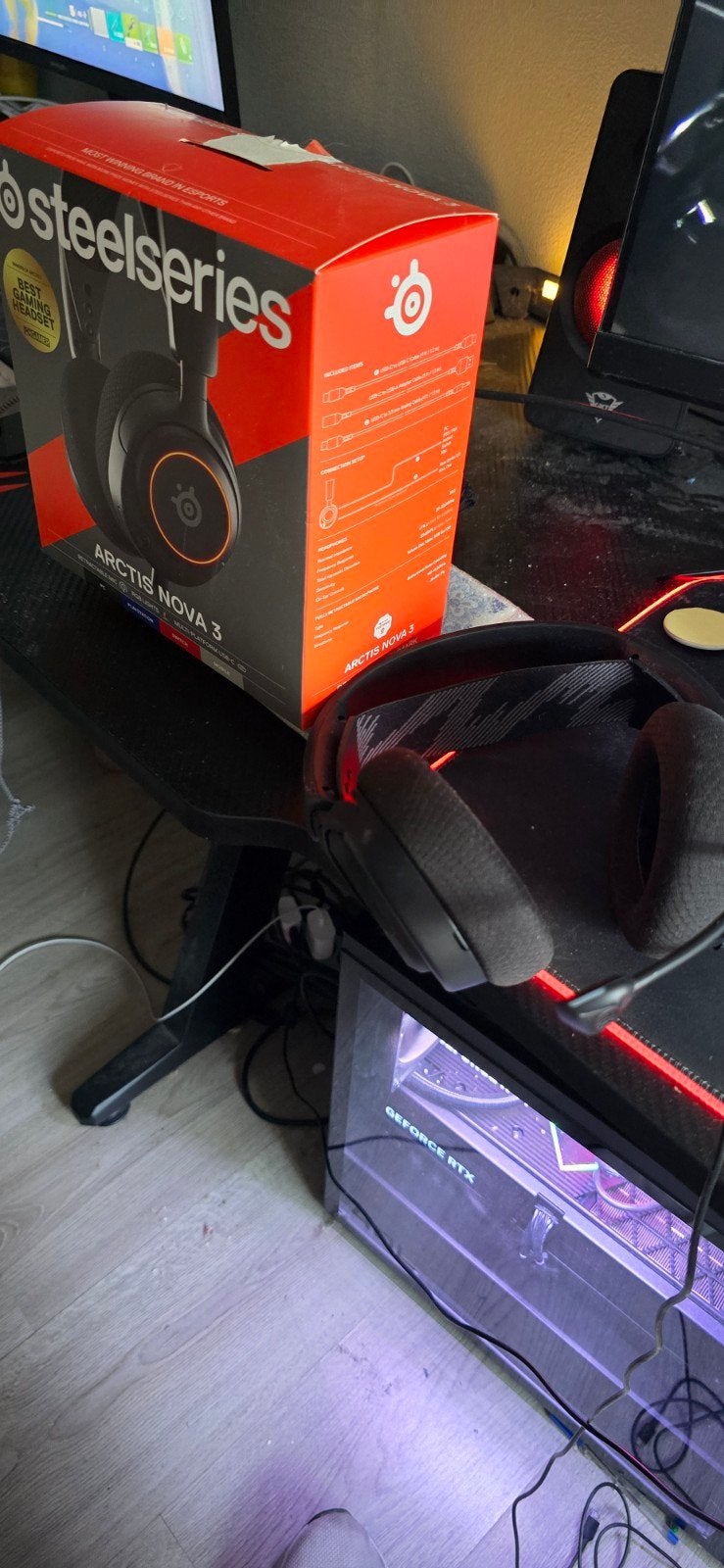SteelSeries Arctis Nova 3 Gaming Headset - Zo goed als nieuw, Audio, Tv en Foto, Koptelefoons, Zo goed als nieuw, Over oor (circumaural)