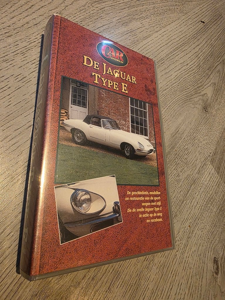 Vintage VHS-videoband Jaguar Type E jaren '90 Car World, Nederlands ondertiteld, Alle leeftijden, Ophalen of Verzenden, Documentaire