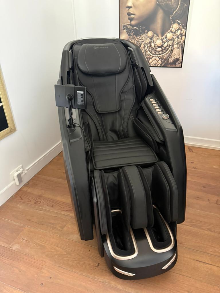 Komoder Dynamix Black Massagestoel Nieuwstaat 3 jr garantie, Ophalen, Zo goed als nieuw, Massagestoel of Kussen