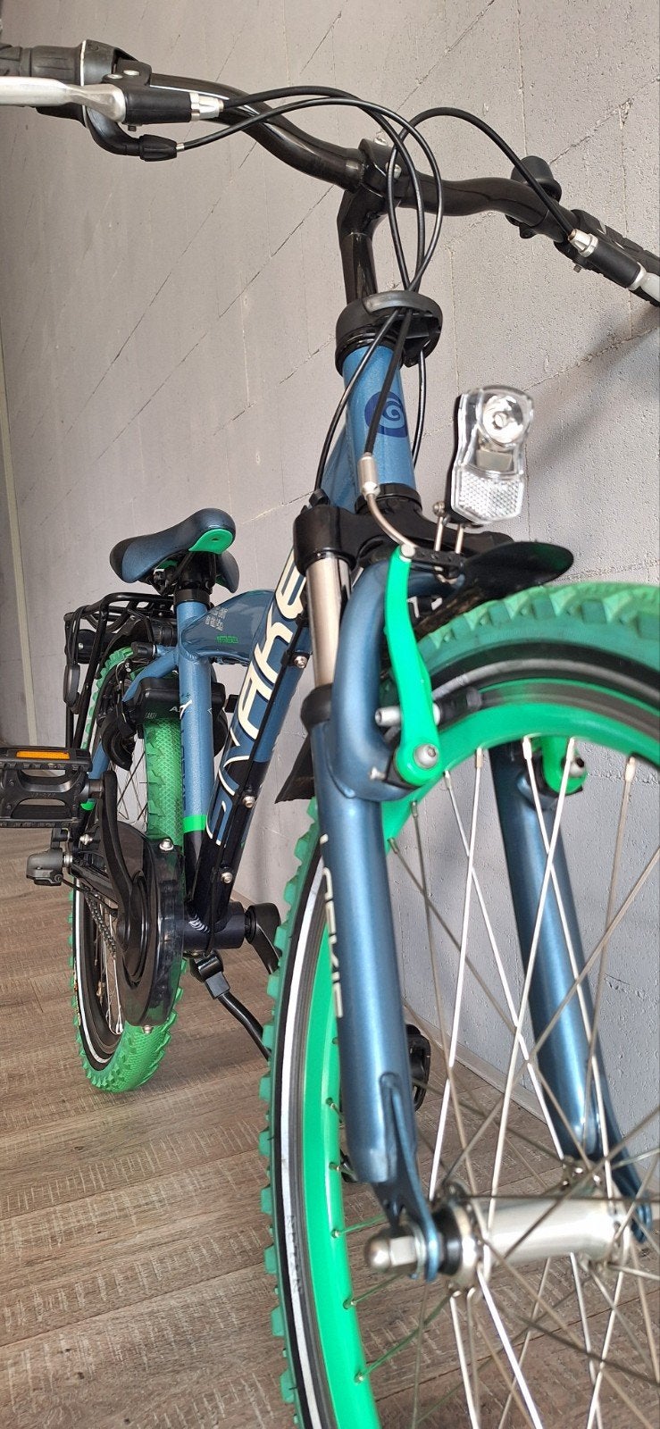 Loekie Snake 22 inch z.g.a.n, Fietsen en Brommers, Fietsen | Jongens, Ophalen, Zo goed als nieuw, 22 inch, Versnellingen