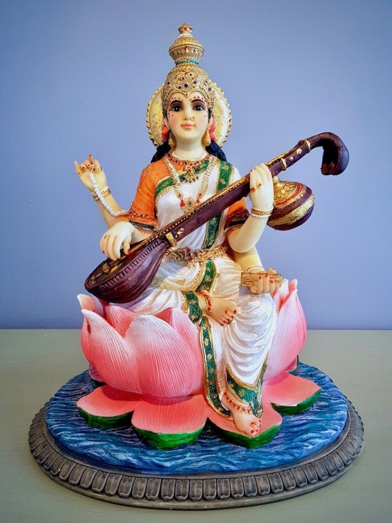 SARASVATI BEELD RESIN 30 CM, Verzamelen, Beelden en Beeldjes, Ophalen of Verzenden, Nieuw, Religie