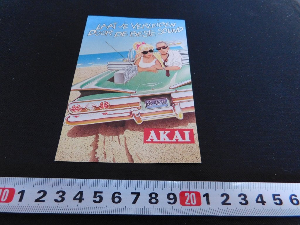 sticker AKAI laat je verleiden door de beste sound *, Ophalen, Zo goed als nieuw