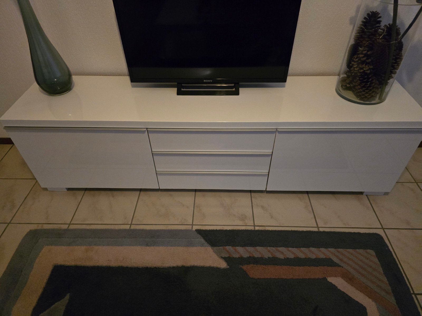 Moderne witte tv-meubel met opbergruimte (ikea), Ophalen, Overige materialen, 150 tot 200 cm, Zo goed als nieuw