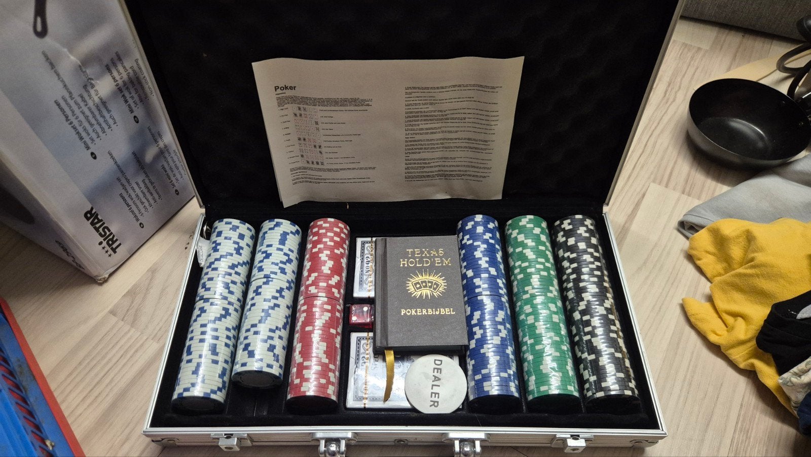 Nieuw pokerset in luxe koffer - nooit gebruikt!, Ophalen, Nieuw