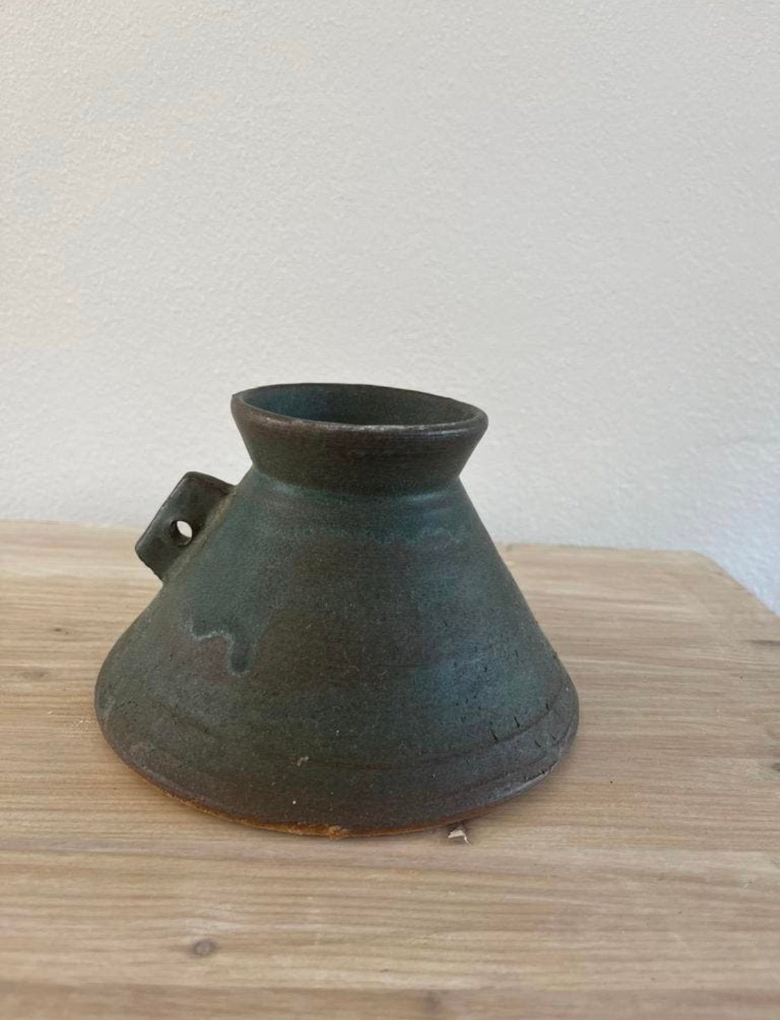 Vintage keramische vaas / wandvaas – groen/bruin glazuur, Ophalen, Zo goed als nieuw, Steen/keramiek, Handgemaakt