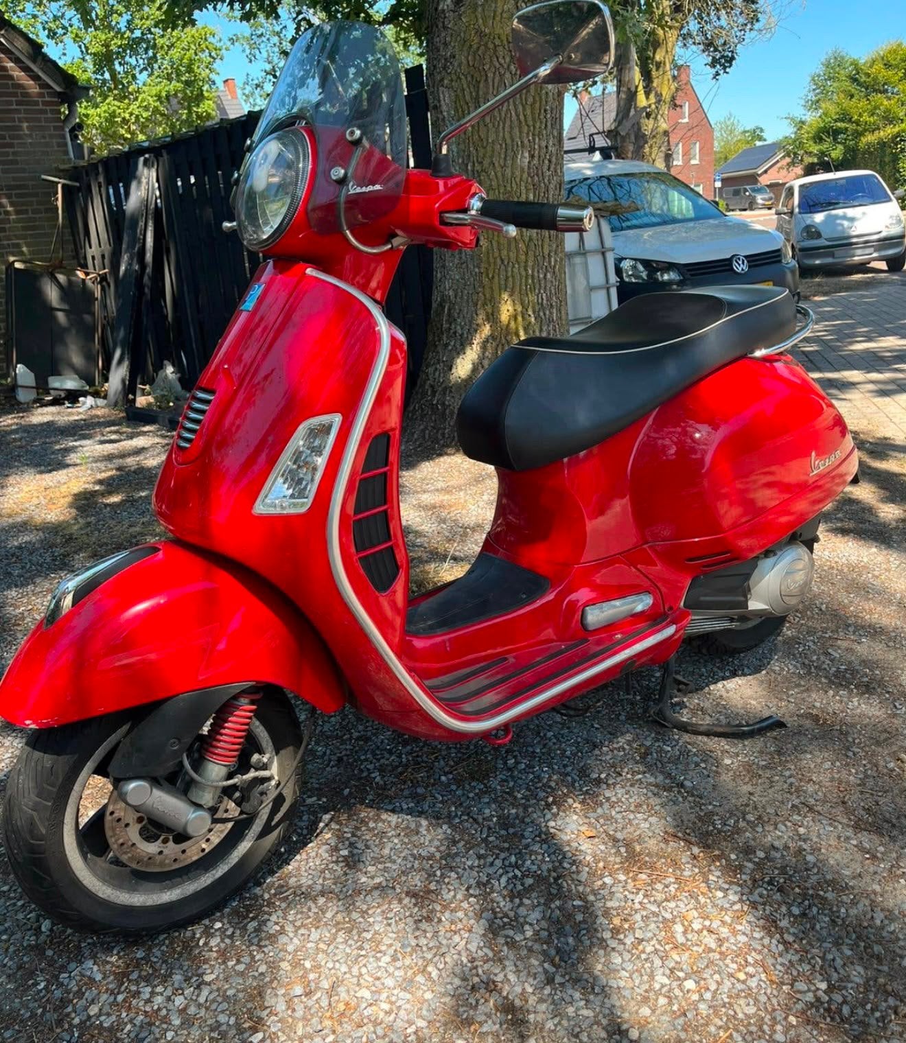 Vespa 125cc op nederlands kenteken, Fietsen en Brommers, Scooters | Vespa, Ophalen, Zo goed als nieuw, Benzine, Overige modellen