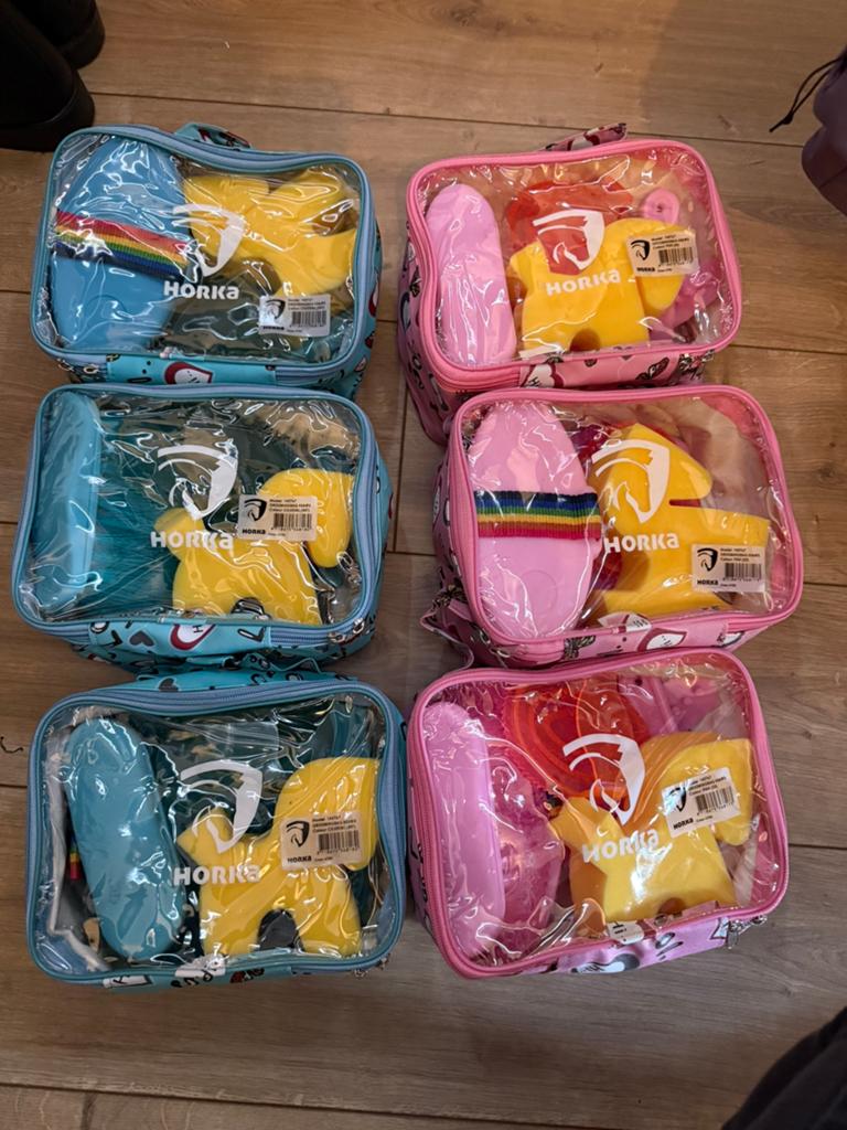 Nieuwe horka poetstas groomtas borstels roze en blauw, Nieuw, Ophalen of Verzenden, A, A