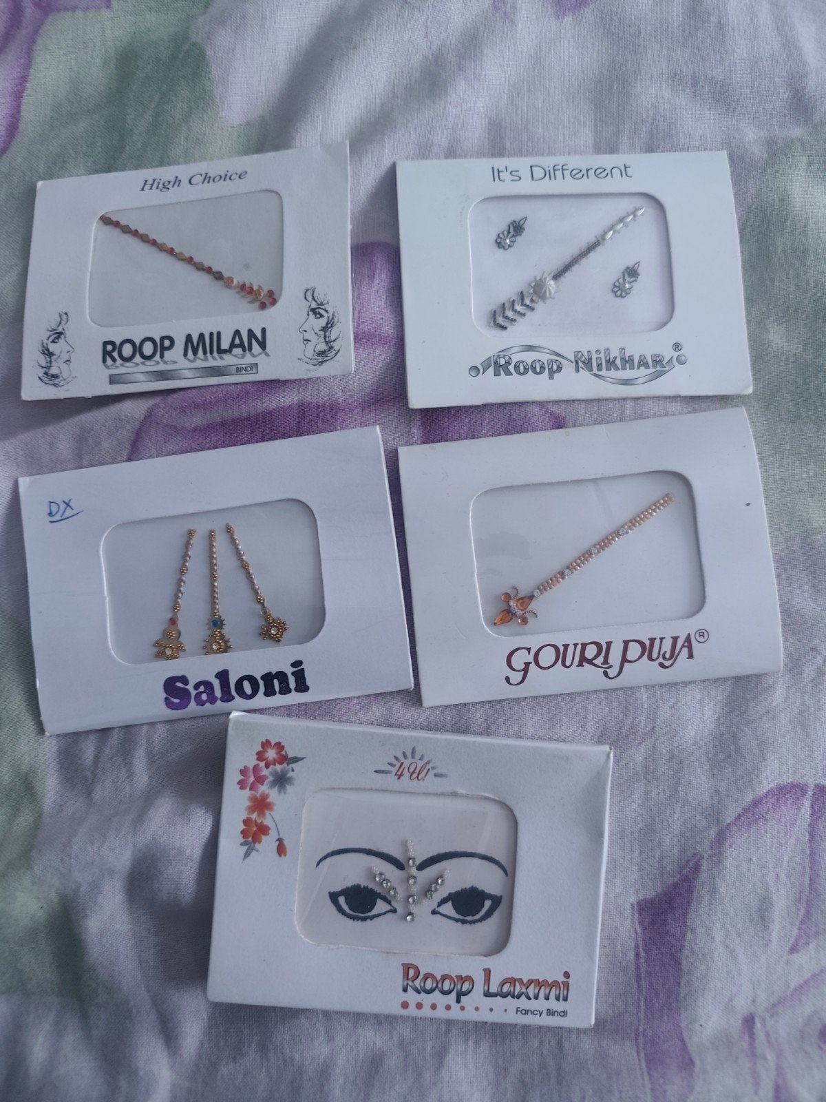 Nieuwe Indiase Bindi's en Haaraccessoires Set, Ophalen of Verzenden, Nieuw