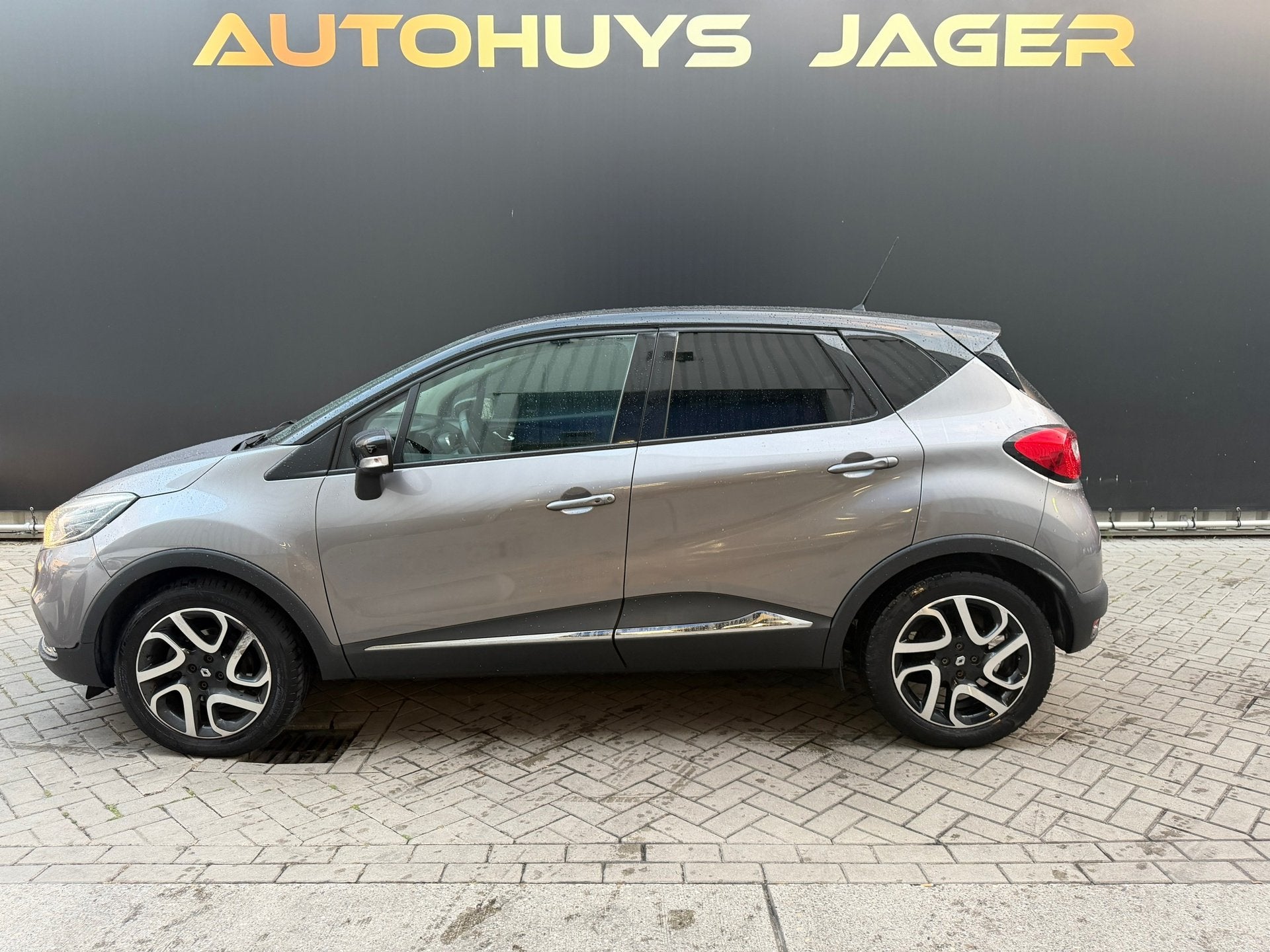 Renault Captur 1.2 TCe Dynamique - Automaat Camera Keyless, Auto's, Stof, Zwart, 4 cilinders, Origineel Nederlands