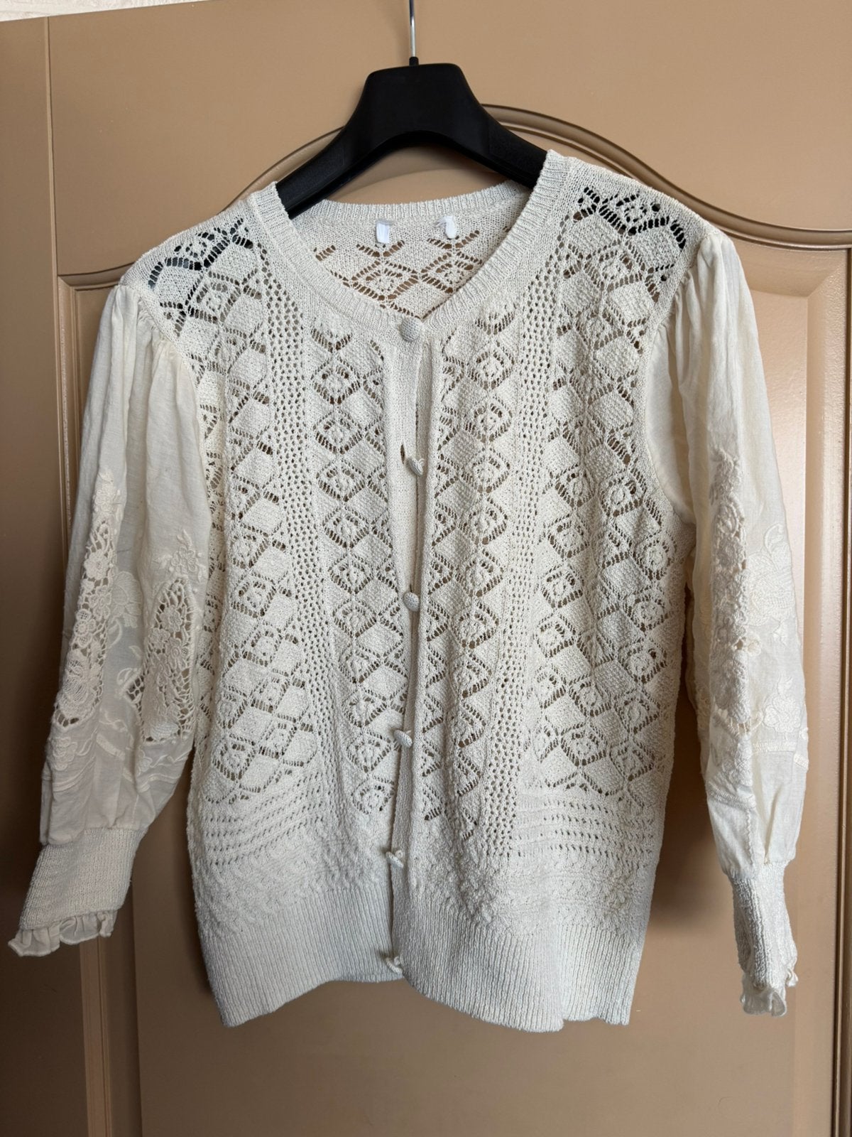 Heel leuk gehaakt vestje maat 44, Kleding | Dames, Truien en Vesten, Ophalen of Verzenden, Zo goed als nieuw, Maat 42/44 (L)