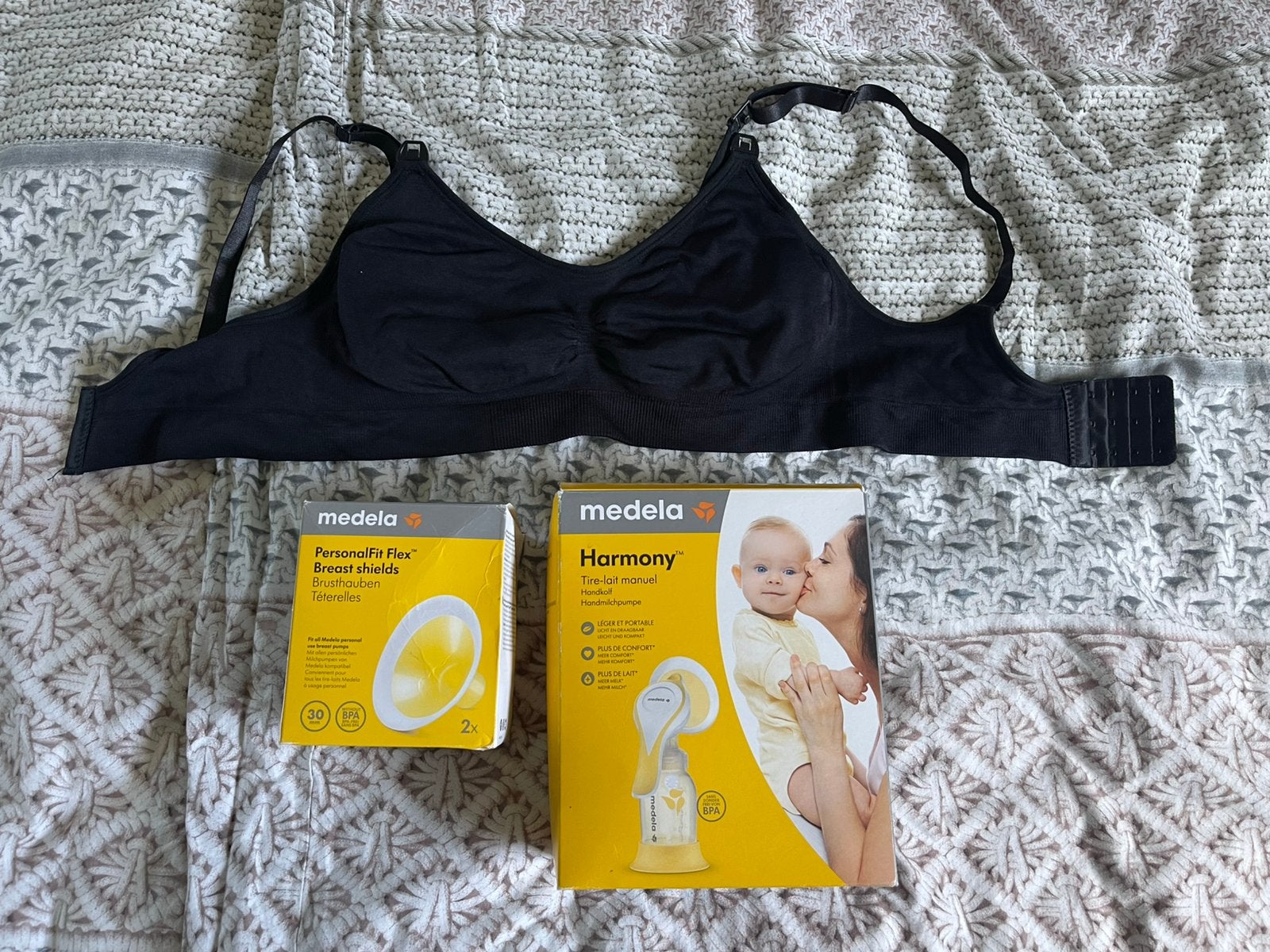 Medela handkolf Harmony + extra schilden + Nieuwe kolf BH, Kinderen en Baby's, Babyvoeding en Toebehoren, Ophalen, Zo goed als nieuw