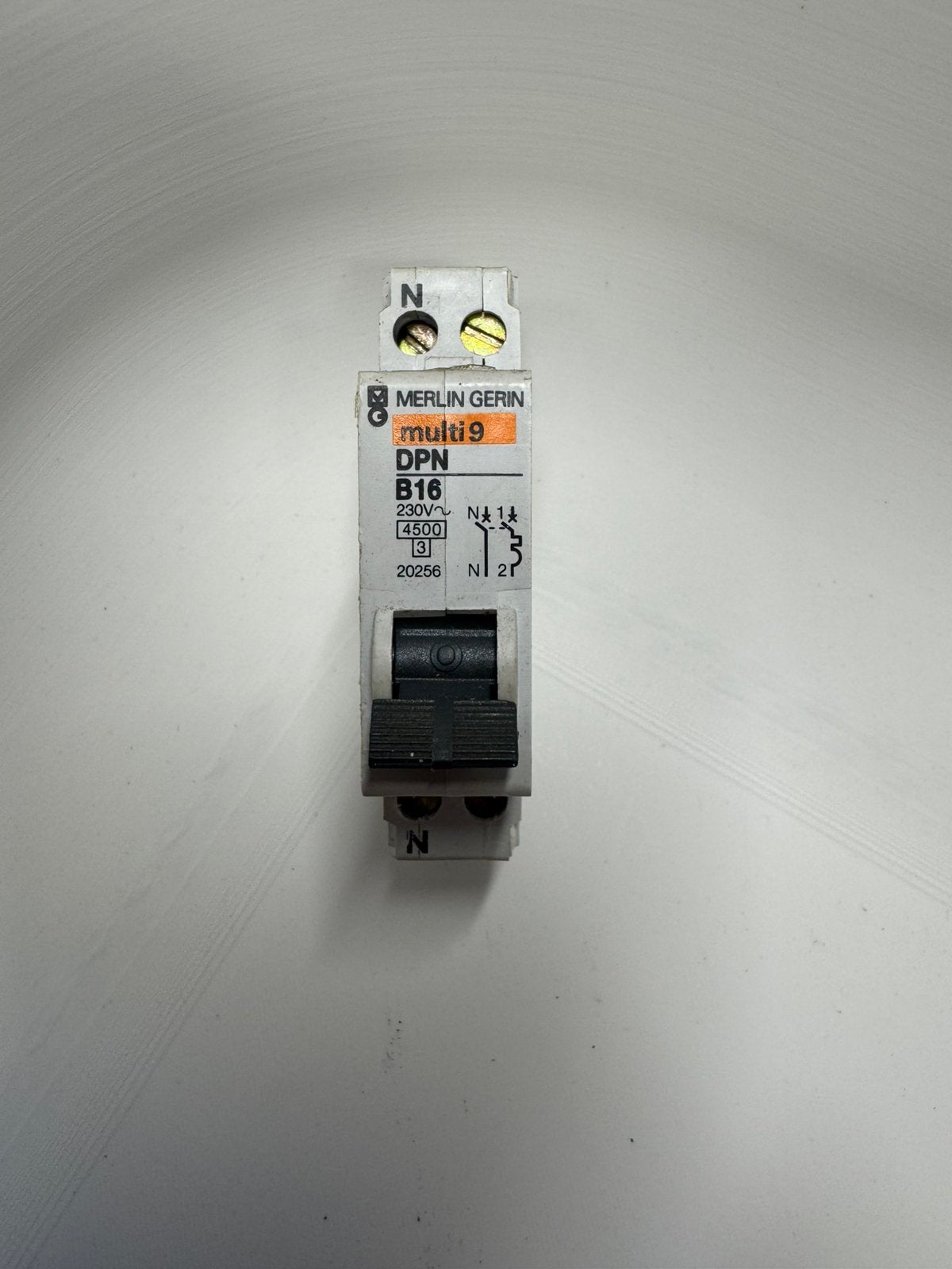 Merlin Gerin Multi9 DPN B16 Automaat 1P+N €8 p/s, Ophalen of Verzenden, Gebruikt, Installatieautomaat